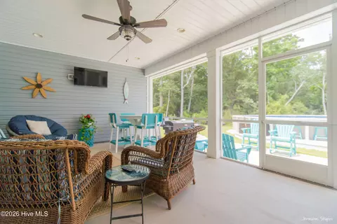 Exterior - 101 Beaver Trl, Hubert, NC 28539 photo 7 of 17