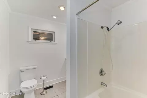 Bath - 2721 Fleming Dr, Augusta, GA 30906 photo 2 of 2