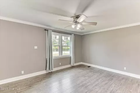 Living - 2721 Fleming Dr, Augusta, GA 30906 photo 2 of 4
