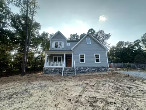 1816 E Indiana Ave, Southern Pines, NC 28388