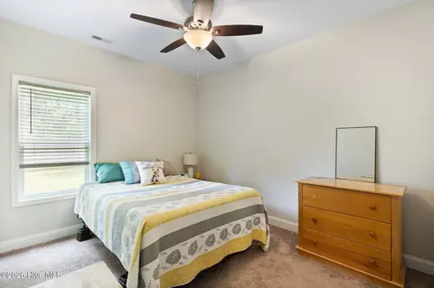 Bedroom - 1001 Dan Owen Dr, Hampstead, NC 28443 photo 3 of 3