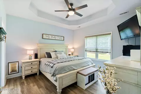 Bedroom - 1001 Dan Owen Dr, Hampstead, NC 28443 photo 1 of 3