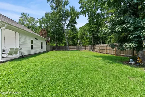 Exterior - 1001 Dan Owen Dr, Hampstead, NC 28443 photo 7 of 8