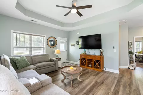 Entry Way - 1001 Dan Owen Dr, Hampstead, NC 28443 photo 1 of 1