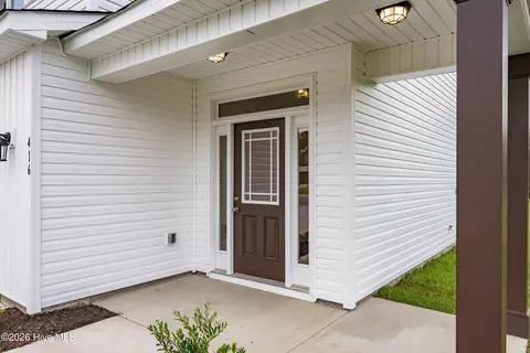 Exterior - 416 Fore Pl, Jacksonville, NC 28540 photo 5 of 20