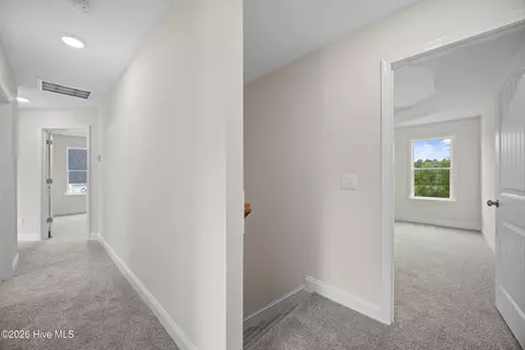 Entry Way - 416 Fore Pl, Jacksonville, NC 28540 photo 4 of 5