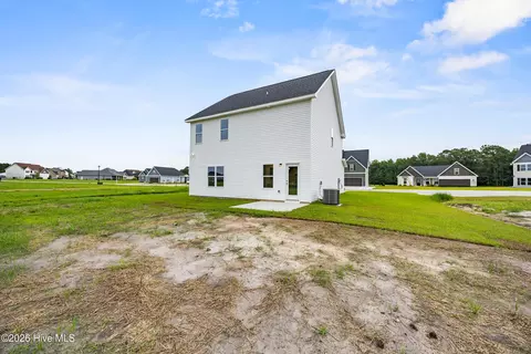 Exterior - 416 Fore Pl, Jacksonville, NC 28540 photo 6 of 20