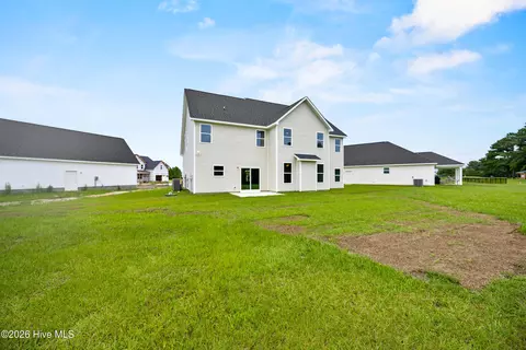 Exterior - 423 Fore Pl, Jacksonville, NC 28540 photo 5 of 18