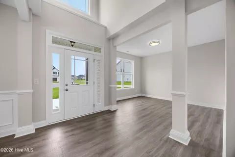 Entry Way - 423 Fore Pl, Jacksonville, NC 28540 photo 2 of 11