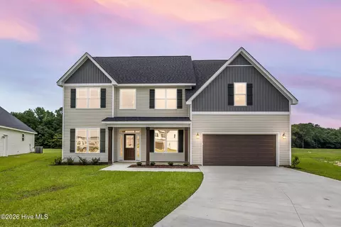 Exterior - 423 Fore Pl, Jacksonville, NC 28540 photo 2 of 18