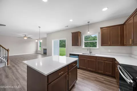 Kitchen - 423 Fore Pl, Jacksonville, NC 28540 photo 4 of 4