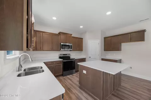 Kitchen - 423 Fore Pl, Jacksonville, NC 28540 photo 2 of 4