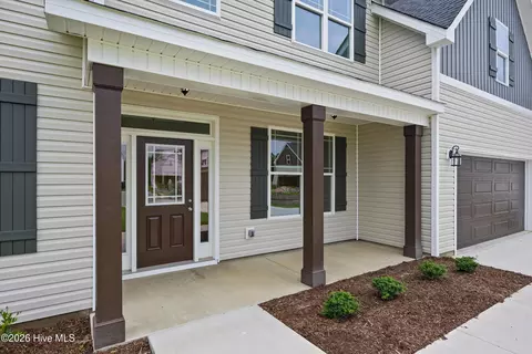 Exterior - 423 Fore Pl, Jacksonville, NC 28540 photo 4 of 18
