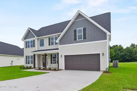 Exterior - 423 Fore Pl, Jacksonville, NC 28540 photo 3 of 18