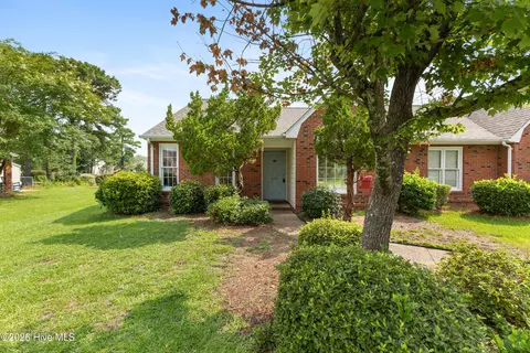 3010 Remington Dr, Wilmington, NC 28405
