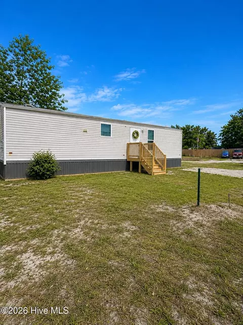 99 Dundee Trl, Holly Ridge, NC 28445