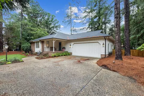185 Tamarisk Ln, Pinehurst, NC 28374 photo 2