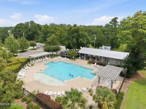 Exterior - 601 Aurora Pl, Hampstead, NC 28443 photo 10 of 11
