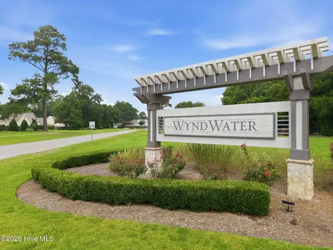 Exterior - 601 Aurora Pl, Hampstead, NC 28443 photo 8 of 11