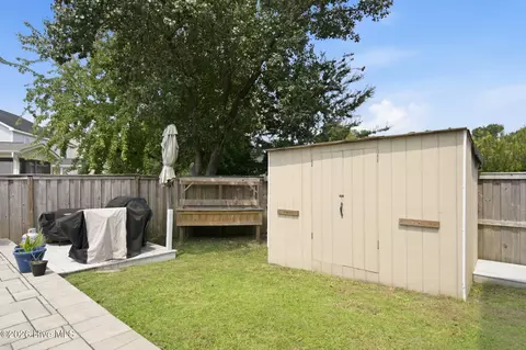 Exterior - 601 Aurora Pl, Hampstead, NC 28443 photo 7 of 11
