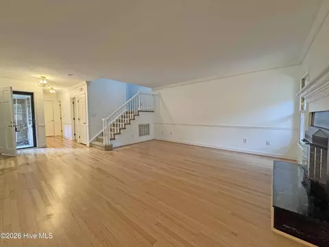Living - 114 Wimbledon Dr, Pinehurst, NC 28374 photo 3 of 4