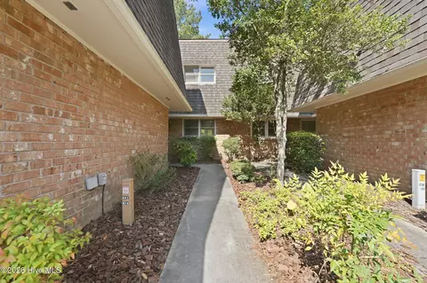 Exterior - 114 Wimbledon Dr, Pinehurst, NC 28374 photo 6 of 9