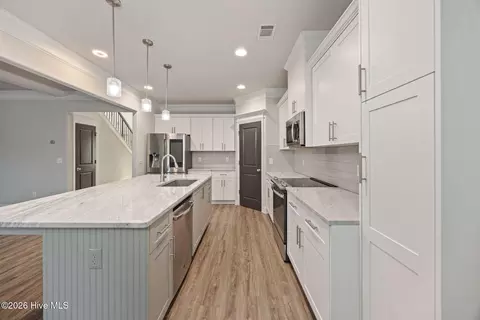 Kitchen - 671 Tree Top Trl, Evans, GA 30809 photo 2 of 5