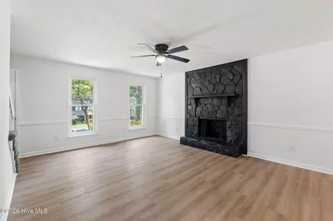 Living - 109 Maple Creek Dr, Martinez, GA 30907 photo 3 of 3
