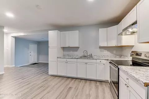 Kitchen - 2301 Hardwick Rd, Augusta, GA 30906 photo 2 of 4