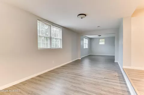 Living - 2301 Hardwick Rd, Augusta, GA 30906 photo 7 of 10