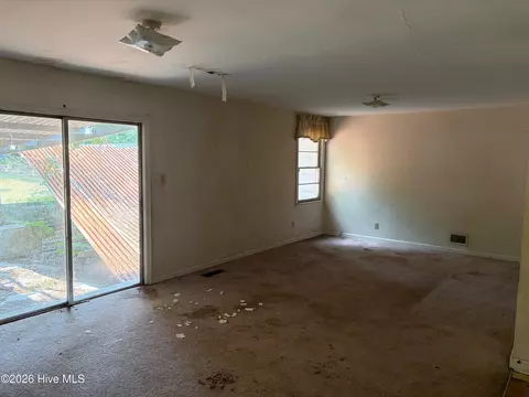 Living - 2834 Cornelia Rd, Augusta, GA 30906 photo 1 of 1