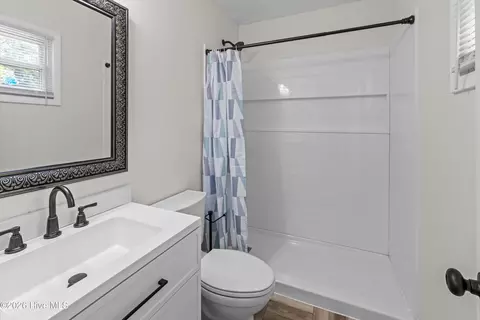 Bath - 3522 Redd Dr, Augusta, GA 30906 photo 1 of 2