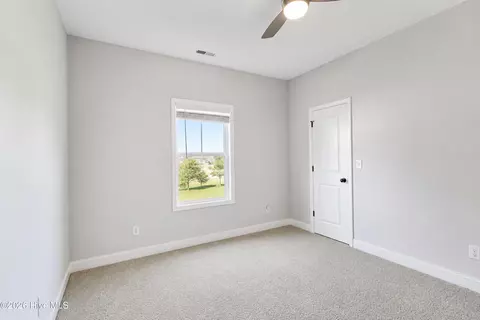 Bedroom - 544 Poppleton Dr, Hampstead, NC 28443 photo 8 of 15