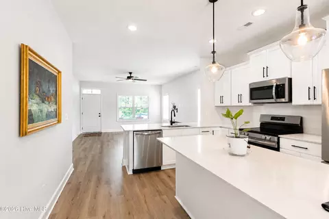 Kitchen - 544 Poppleton Dr, Hampstead, NC 28443 photo 3 of 5