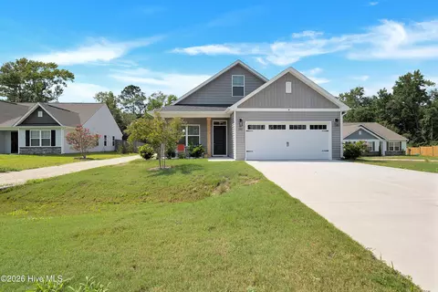 Exterior - 544 Poppleton Dr, Hampstead, NC 28443 photo 3 of 5
