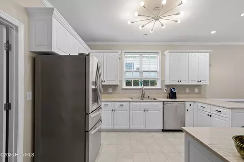 Kitchen - 1111 Highmoor Ln, Evans, GA 30809 photo 5 of 8