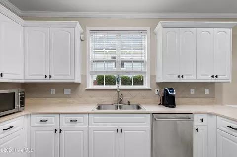 Kitchen - 1111 Highmoor Ln, Evans, GA 30809 photo 6 of 8
