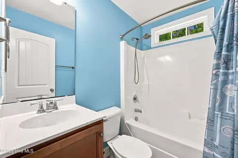Bath - 116 Mccabe Ct, Havelock, NC 28532 photo 3 of 7