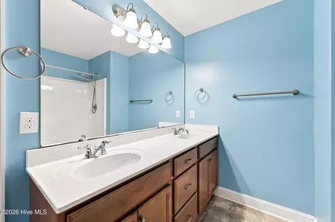 Bath - 116 Mccabe Ct, Havelock, NC 28532 photo 1 of 7