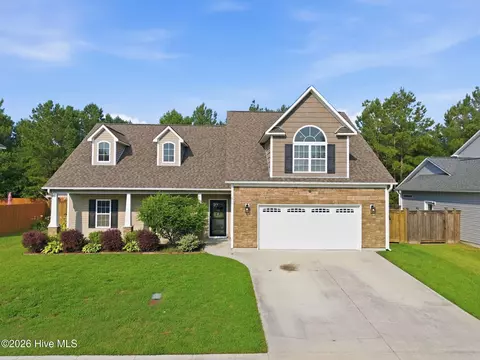 815 Tuscarora Trl, Jacksonville, NC 28546