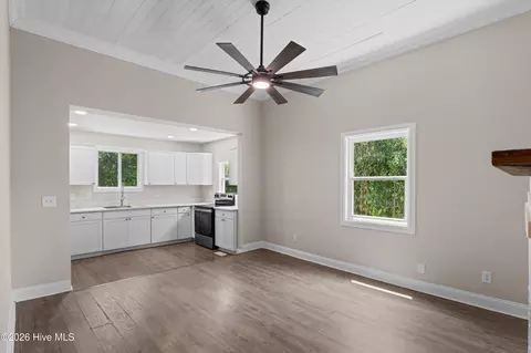 Living - 1510 Chestnut St, Augusta, GA 30901 photo 1 of 3