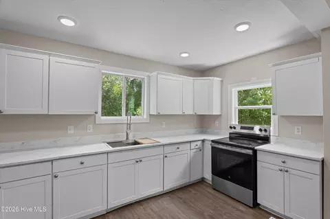 Kitchen - 1510 Chestnut St, Augusta, GA 30901 photo 3 of 7