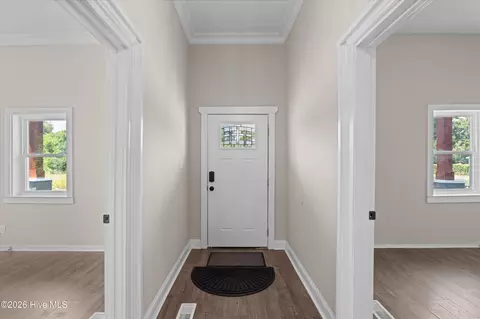 Entry Way - 1510 Chestnut St, Augusta, GA 30901 photo 2 of 4