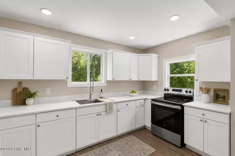 Kitchen - 1510 Chestnut St, Augusta, GA 30901 photo 1 of 7