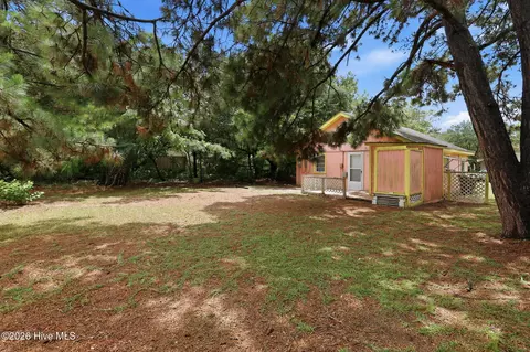 Exterior - 2035 Smithfield St, Kill Devil Hills, NC 27948 photo 5 of 8