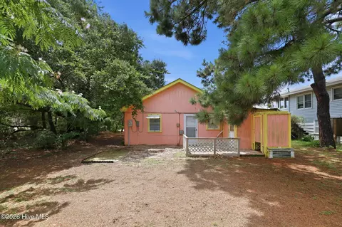 Exterior - 2035 Smithfield St, Kill Devil Hills, NC 27948 photo 4 of 8
