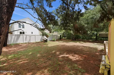 Exterior - 2035 Smithfield St, Kill Devil Hills, NC 27948 photo 6 of 8