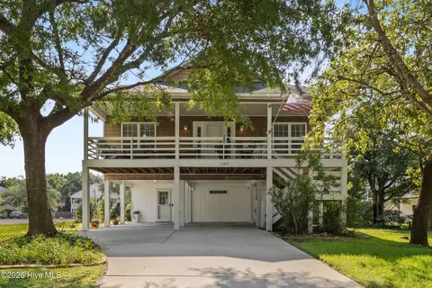 1502 Bertram Dr, Carolina Beach, NC 28428
