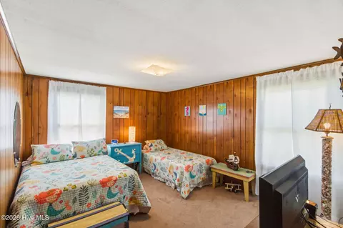 Bedroom - 1488 Colington Rd, Kill Devil Hills, NC 27948 photo 3 of 3