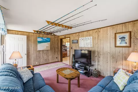 Living - 1488 Colington Rd, Kill Devil Hills, NC 27948 photo 2 of 3
